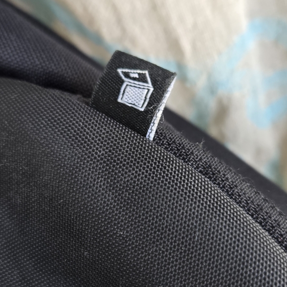 JanSport Big Student 17.5" Backpack - Black: Fits 15" Laptops, Water-Resistant P - Picture 13 of 15